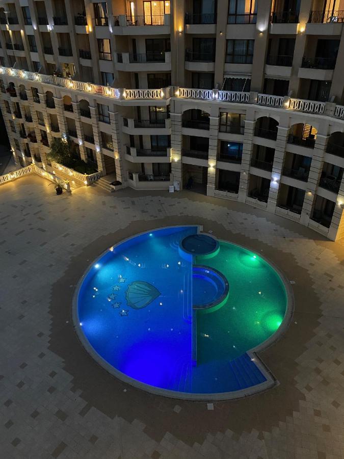 וארנה Elegantz Apartments 1 מראה חיצוני תמונה
